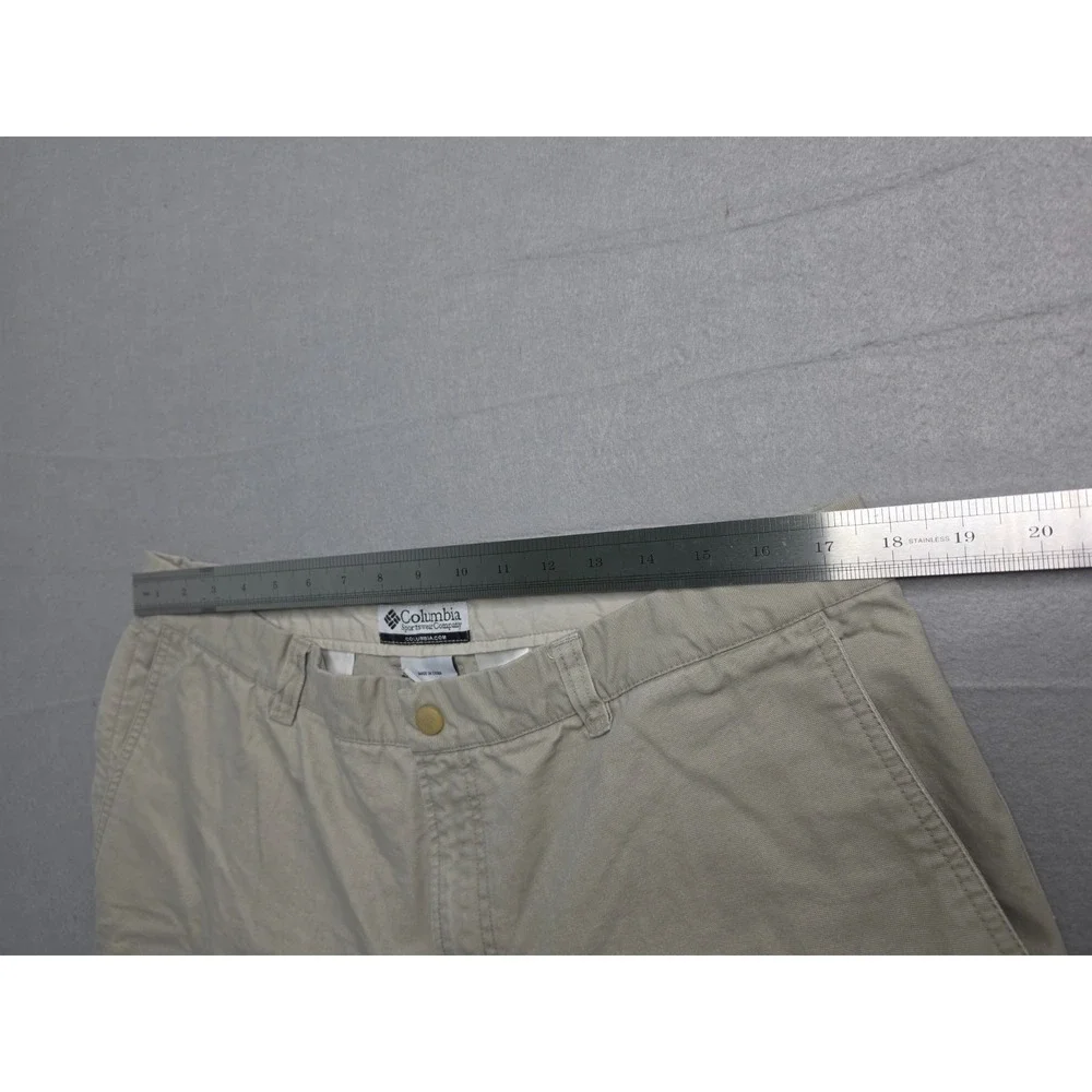 Columbia Chino Shorts Men's‎ 38 Beige 100% Cotton Logo Utility Pocket Flat Front